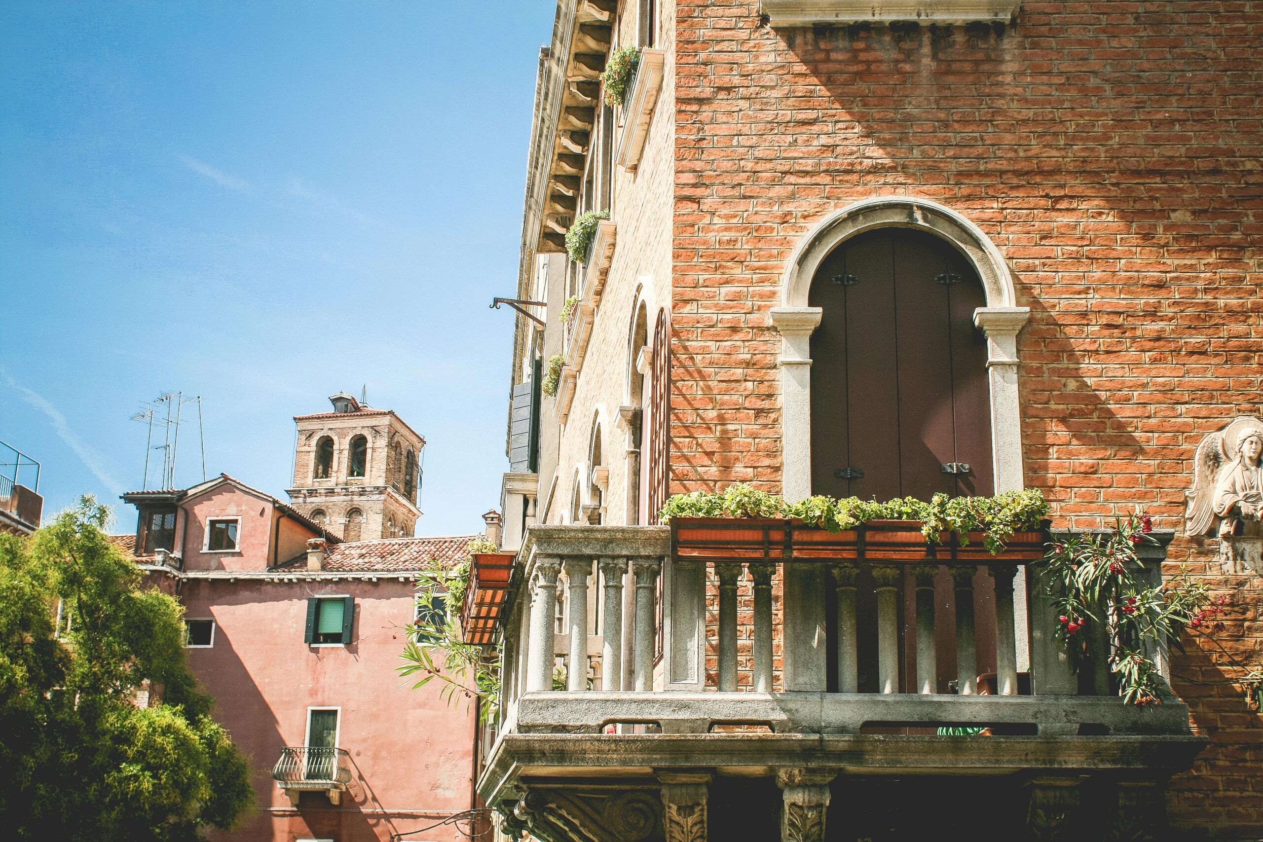 Relocation Italy
