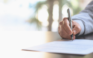 find out when it is necessary to provide the declaration of presence in italy