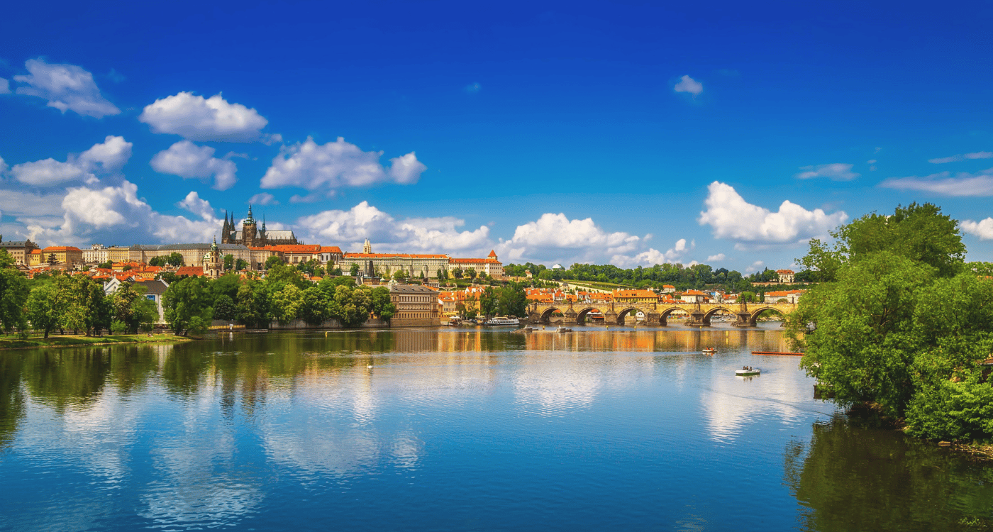 learn requirements and fulfilments when managing posting of workers to the czech republic